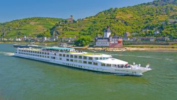 Gerard Schmitter auf dem Rhein